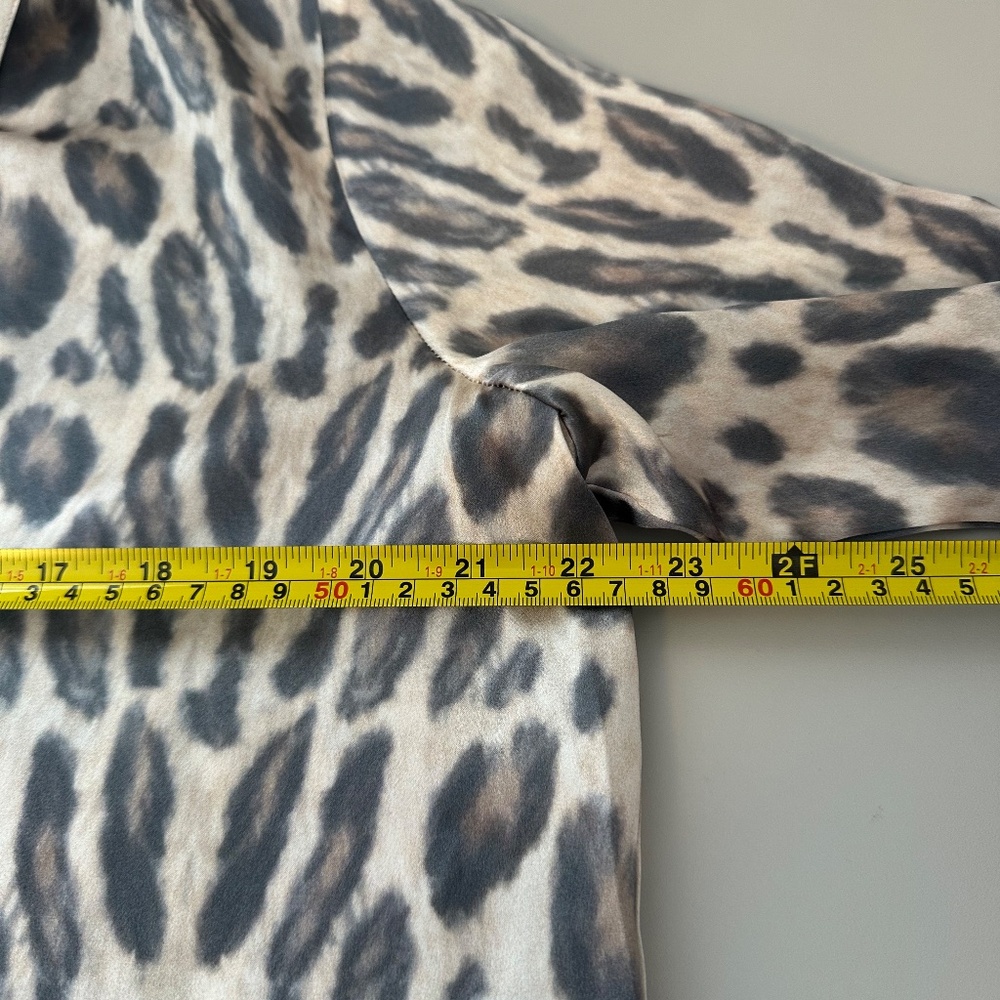 NWT Catherine Gee Daria French Cuff Silk Blouse - New Leopard | Size Large - Picture 10 of 11